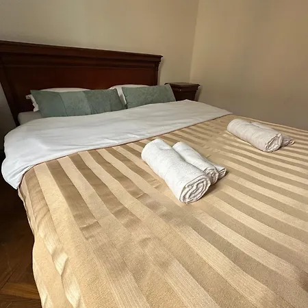 アパート Planet Nine ティミショアラ