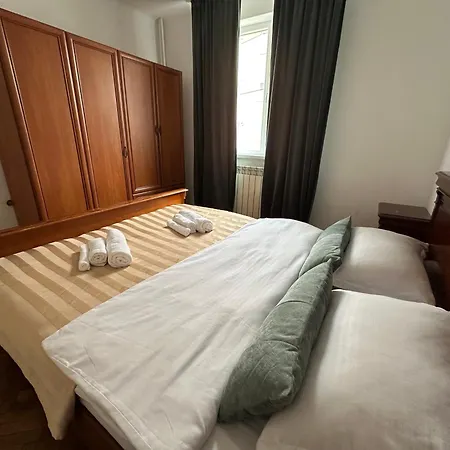 Planet Nine Апартаменты