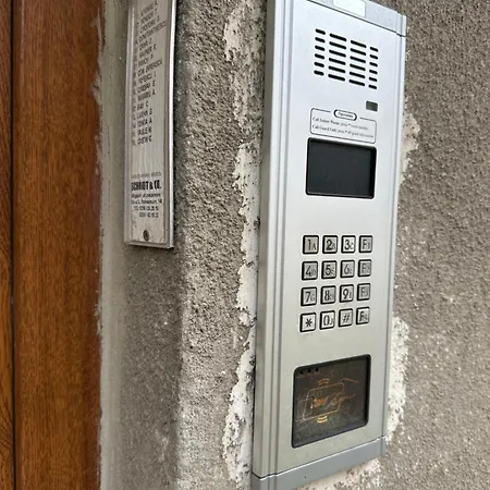 Planet Nine Apartment *